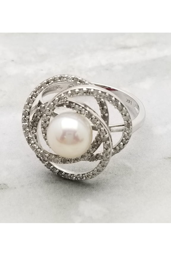 Fascinating Diamond Trinity Ring with Shimmering White Pearl in 14K