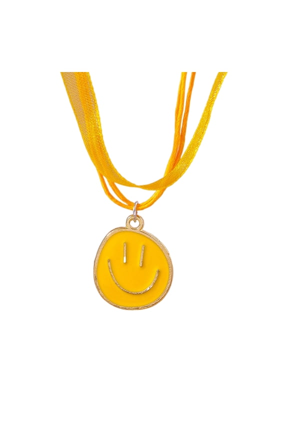 Fashion Forward Lace Collar Necklace Delicate Smiling Face Pendant Necklace Comfortable Neck Jewelry for Any Occasions