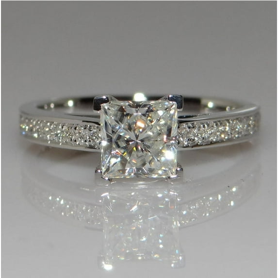 Fashion Four Claw Artificial Diamond Simple Japanese And Korean Ring