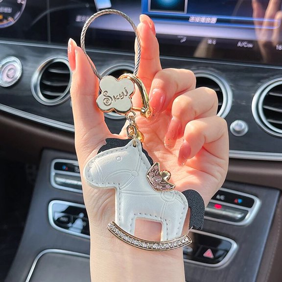 Fashion Leather Key Rings for Men and Women Keychain Gift Car Keys, Backpacks, and Purses