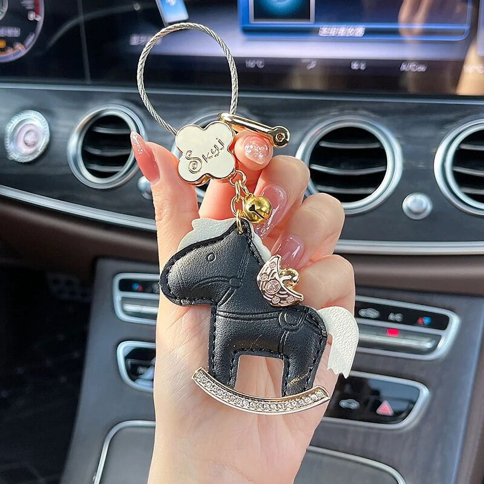 Fashion Leather Key Rings for Men and Women Keychain Gift Car Keys, Backpacks, and Purses
