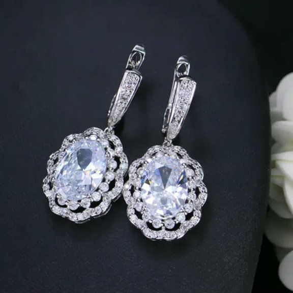 Fashion Oval Red Cubic Zircon Flower Dangle Drop Huggie Earring for Daliy Party