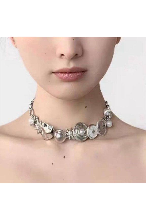 Fashion Personality Button Element Punk Niche Original Design Titanium Steel Necklace