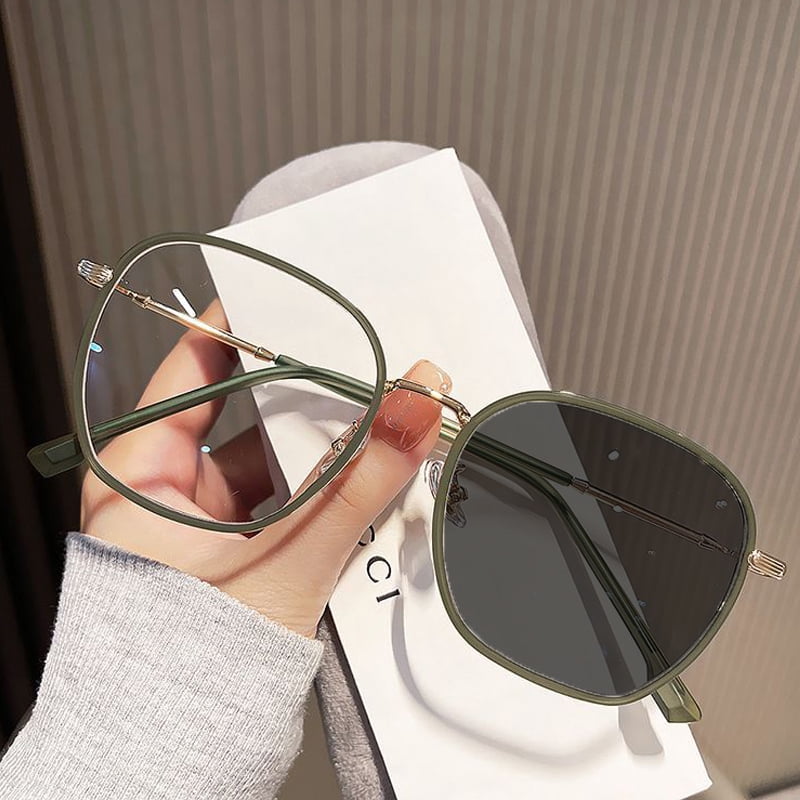 Fashion Trendy Photochromic Myopia Glasses Luxury Women Minus Diopter