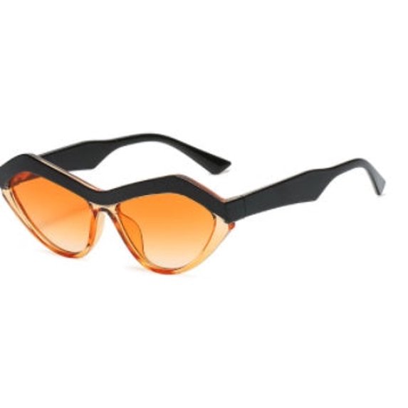 Womens Triangle Sunglasses Fashion Cat Eye Frame with UV400 Protection Stylish Sun Glasses for Ladies and High Visible