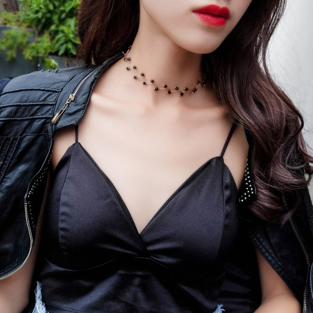 Charm Any Special Occasion with These 5 Stylish Choker Necklaces - Paksha  India