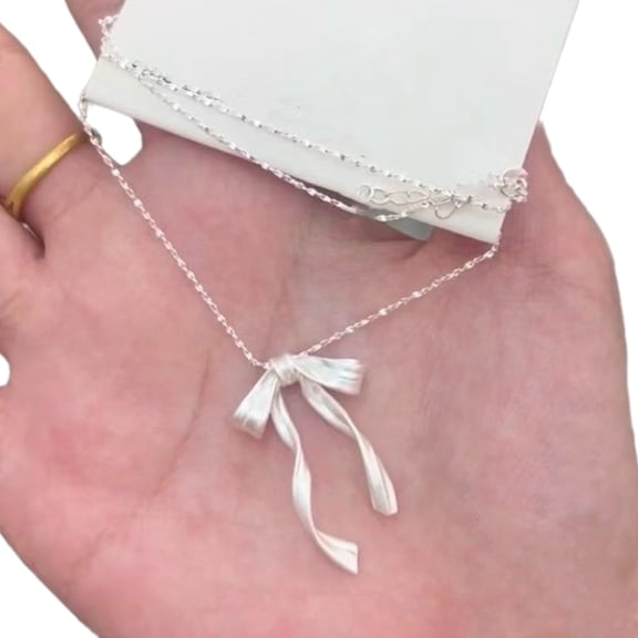 Fashionable Bowknot Pendant Necklace Delicate Bowknot Pendant Clavicle Chain Neck Jewelry Charm for Fashionable Women