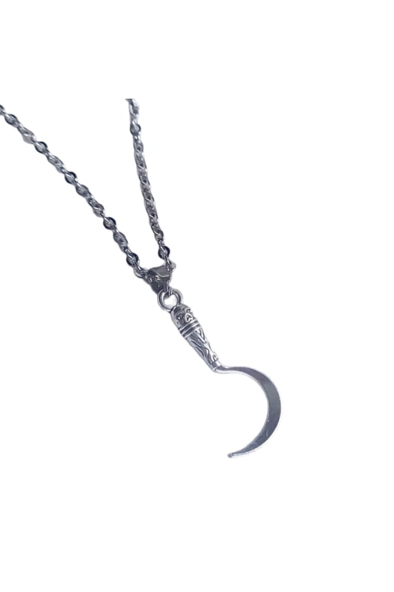 Fashionable Pendant Necklace Scythe Pendant Necklace Delicate Necklace Neck Jewelry Suitable for Enhancing Daily Outfits
