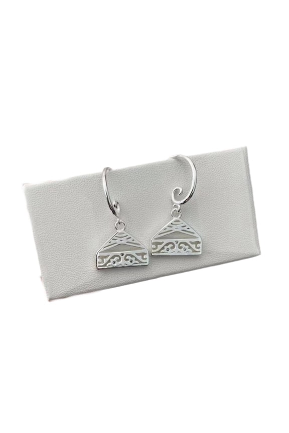 Fashionable Retro Yurt Charm Necklace Matching Earrings Openwork Detail Alloy Texture Party Wear