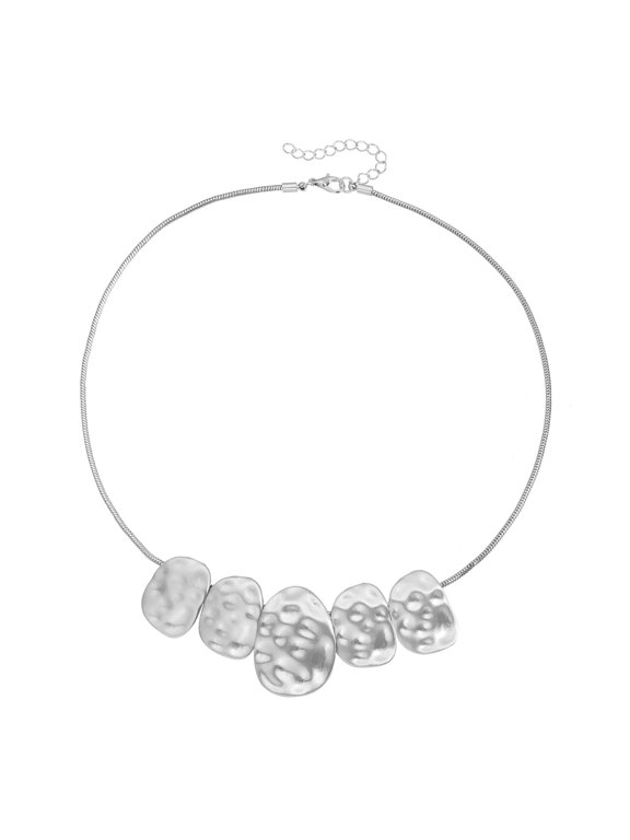 Fashionable Short Chain Necklace With Irregular Metal Plate Textured Detailing Everyday Wear Jewelry Accessory