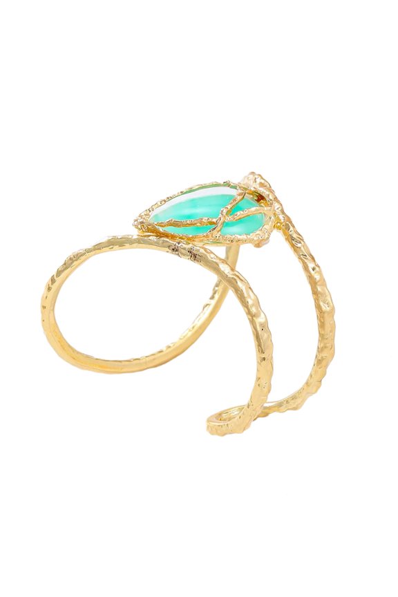 Fashionable Teardrop Bracelet With Elegant Vine Pattern for Modern Women