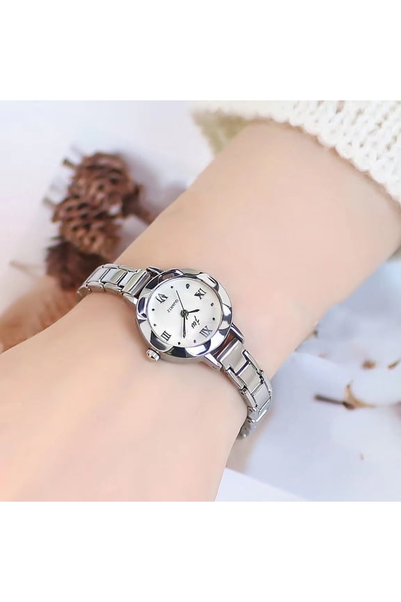 Fashionable women\'s watch with small dial and simple quartz watch