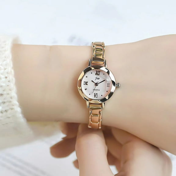 Fashionable women\'s watch with small dial and simple quartz watch