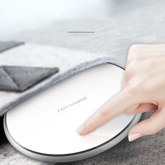 Fast Wireless Charger Disc Shaped Desktop Charging Pad Universal Qi Wireless Charging Station With LED Light For Smart Phones 4.3 x 0.8 Inches