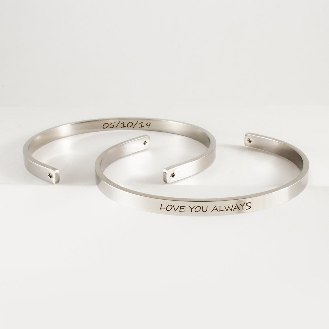 Father s Day Gift Couple s Him Matching His Hers Set Personalized Roman Numerals Anniversary Date Dad Engravable Cuff Bangle Bracelet Box M Silver W c3ad72b9 ea07 4300 beac d547a372f6ab.fc878522b6ac26b0babad81ebfe4a6b7