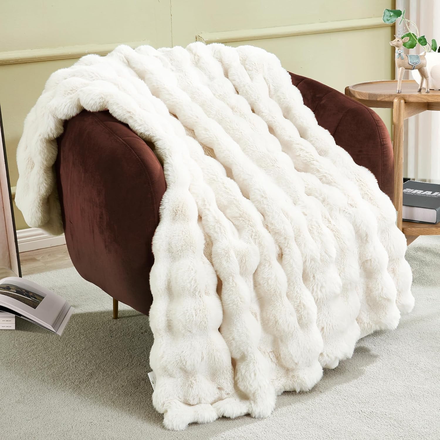 King Size Faux Rabbit Fur Blanket - Reversible Striped Fluffy Throw For Couch & Bed, 90x106 Inches, Ivory White - View #4