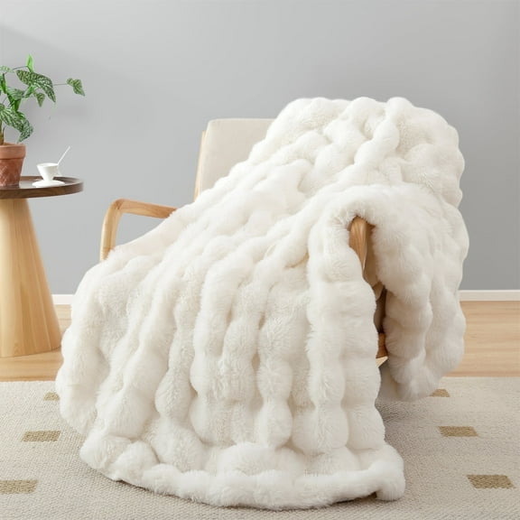 Faux Fur Rabbit Fleece Cream Throw Blanket , Soft Cozy Throw Blanket for Bed Couch Living Room, Fluffy Home Decor Blankets for Women Fuzzy Blanket 60''X80''