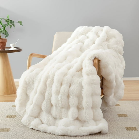 Faux Fur Rabbit Fleece Cream Throw Blanket , Soft Cozy Throw Blanket for Bed Couch Living Room, Fluffy Home Decor Blankets for Women Fuzzy Blanket 60''X80''