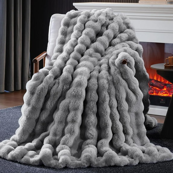 Faux Fur Throw Blanket, 1000GSM Fluffy Soft Bubble Blanket for Couch Bed, Cozy Plush Warm and Thick Blanket, Fuzzy Rabbit Lola Throw for Living Room Bedroom 60''*80'' Light Grey
