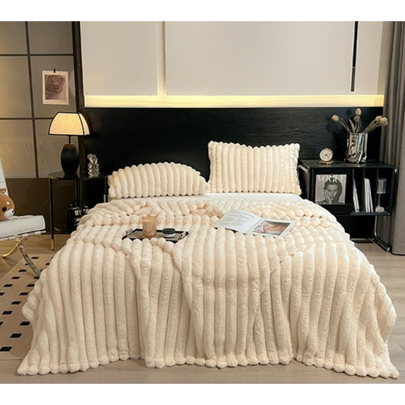 Faux Fur Throw Blanket for Couch, Fuzzy Soft Plush Thick Bubble Blanket for Sofa Bedroom Living Room, 39 * 59 In