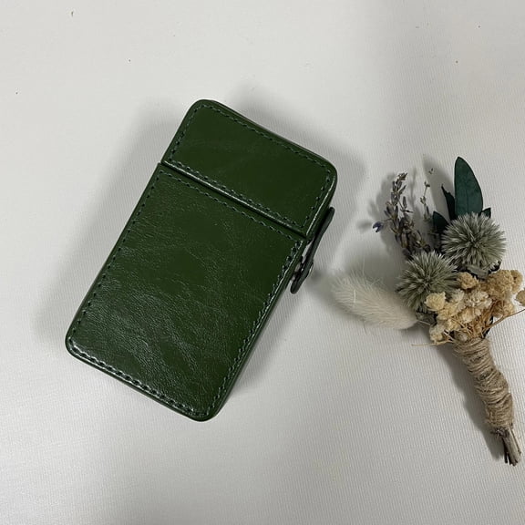 Faux Leather Cigarette Case - Casual Style, Moisture-Proof, Holds 20 Regular Size Cigarettes