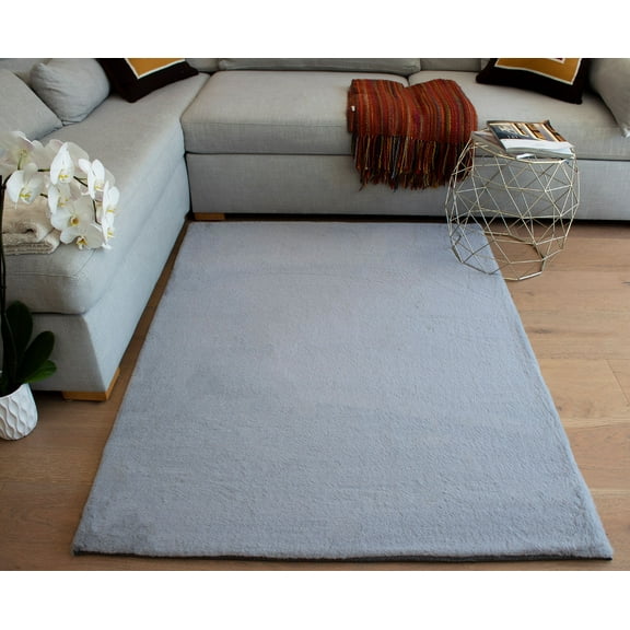 Faux Rabbit Skin Animal Skin 6x9 Feet Polyester Made Area Rug Carpet Gray Grey Color Furry Modern Contemporary Decorative Designer