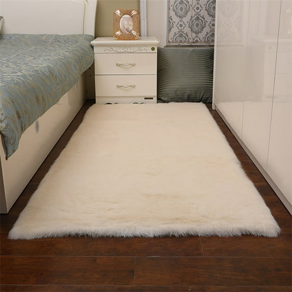 Faux Sheepskin Fluffy Fur Area Rug, White Fluffy Area Shaggy Rugs for Bedroom Living Room, Soft Fuzzy Carpets for Kids Room, Girls Room, Nursery Bedside Rug, Multicolors