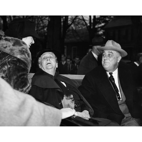 Fdr Presidency. From Left Daughter Of Fdr Anna Roosevelt Boettiger History (24 x 18)