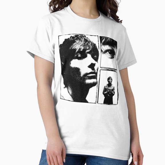 Features Close Up Shirt, Casual Graphic Tee, Everyday Short Sleeve Shirt