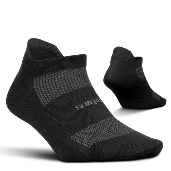 Feetures High Performance Ultra Light Ankle Sock - No Show Socks for Women & Men with Heel Tab - Black, M - (1 Pair)