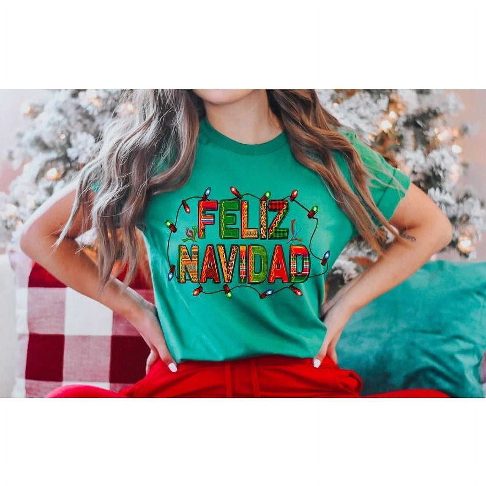 Feliz Navidad Sweat. hristmas lights . Spanish Christmas . Cute family