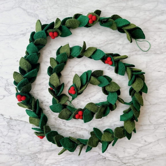 Felt Holly Garland 6ft