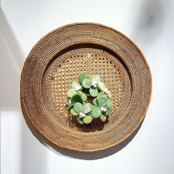 Felt Mistletoe Wreath