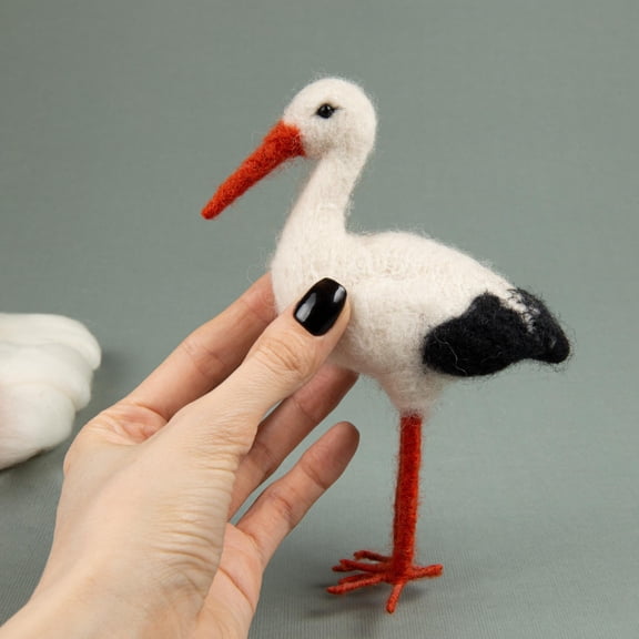 Wizardi Beginner Needle Felting Kit for Adults - Kind Reporter. Bird Felting Kit 6.3x4.72 Inches. Felting Tools. Wool Felting Supplies. Felt Crafts. Wool Felt. V-123C Charivna Mit