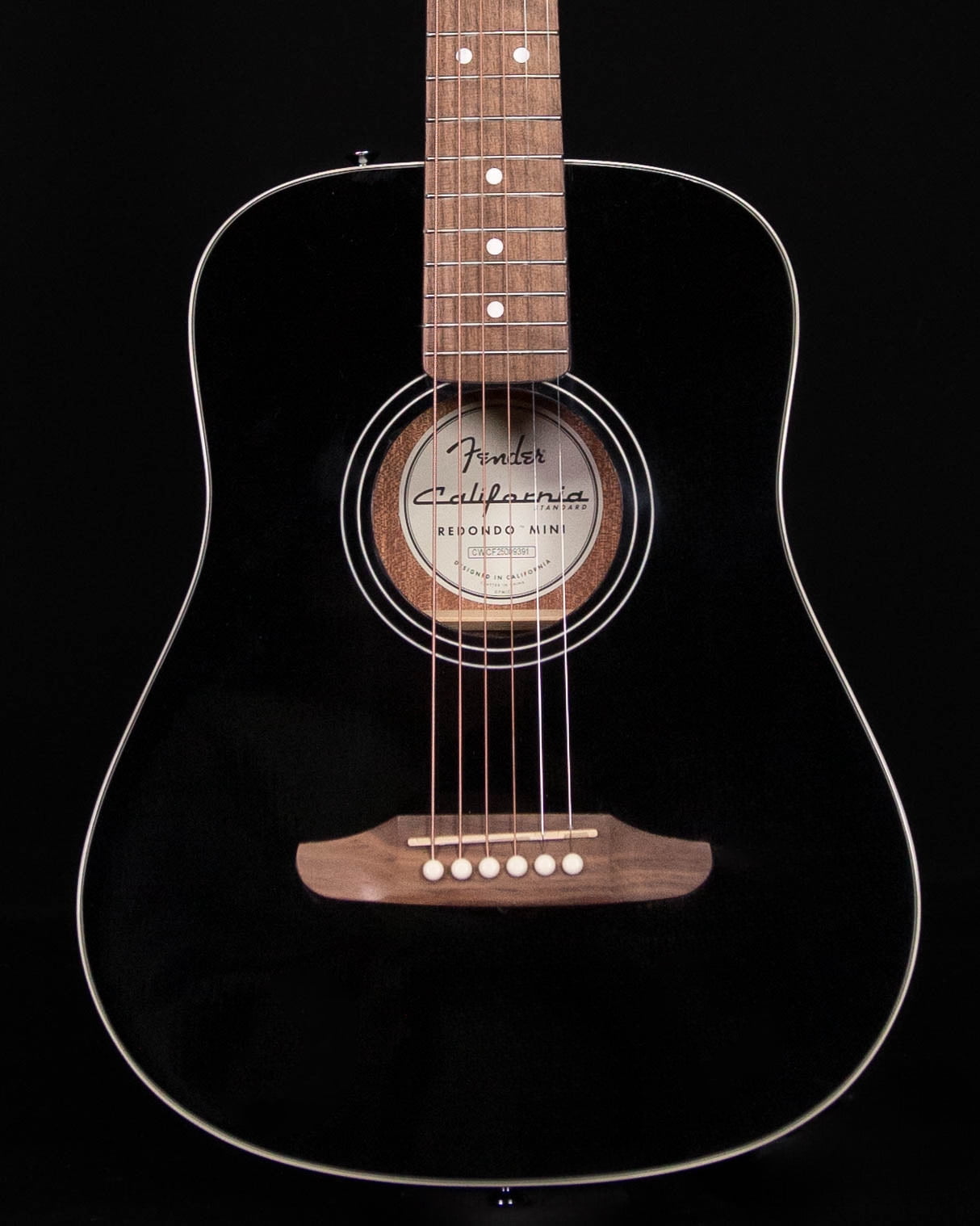 Fender California Standard Redondo Mini, Black with Bag