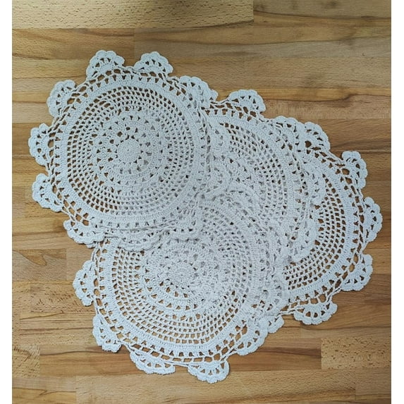 Fennco Styles Handmade Medallion Crochet Lace Round Cotton Placemat Doilies - 4 Pack (8-inch, White)