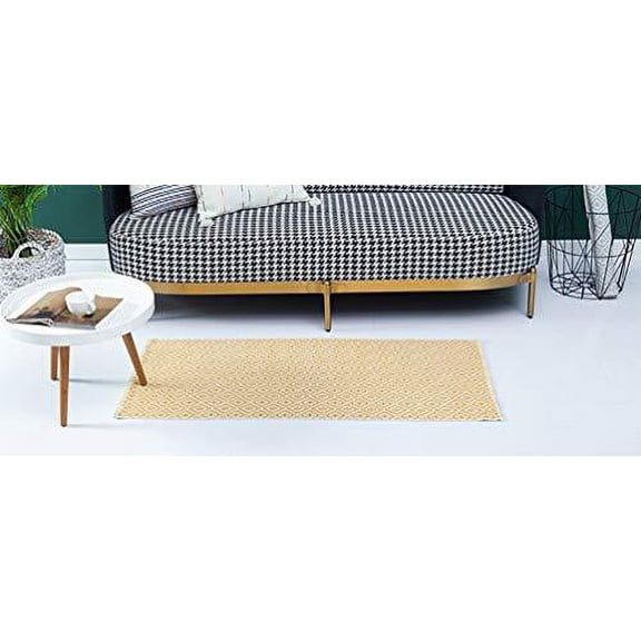 Fennco Styles Woven Classic Diamond Geometric Small Area Rug - Cotton Blend Carpet Indoor Outdoor Floor Mat for Living Room, Entryway, Bedroom and Floor Décor