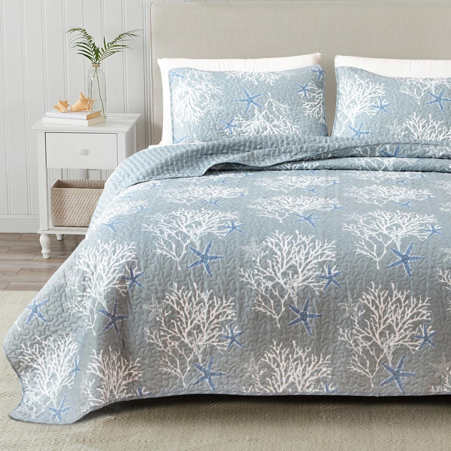 Pearl Blue Full Microfiber Reversible Coastal Quilt Set
