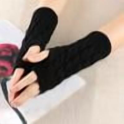 SuTry Women's Knitted Fingerless Gloves with pleated Detail Solid Color Touchscreen Compatible Warmkeeping for Snow Weather Daily Wearing(Black,Free Size)