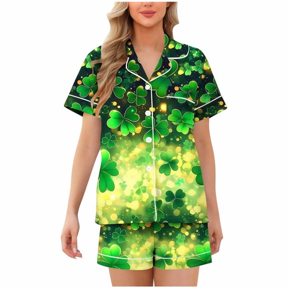 Fewfanhot Women's Shamrock Print Shorts Pajama Set, Soft Button Down Sleepwear for St.Patrick's Day, Two-Piece Pajamas