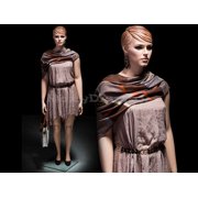 Fiberglass Plus Size Female Mannequin with Molded Hair and Metal Base   MZ-AVIS1