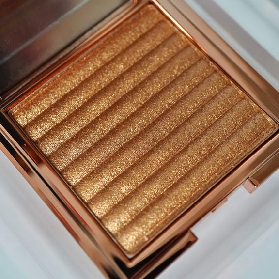 Fierce Star | Gold | Shimmery Finish | Face  Body | Silky Powder | Vegan | Star Shine Bronzer  Highlighter