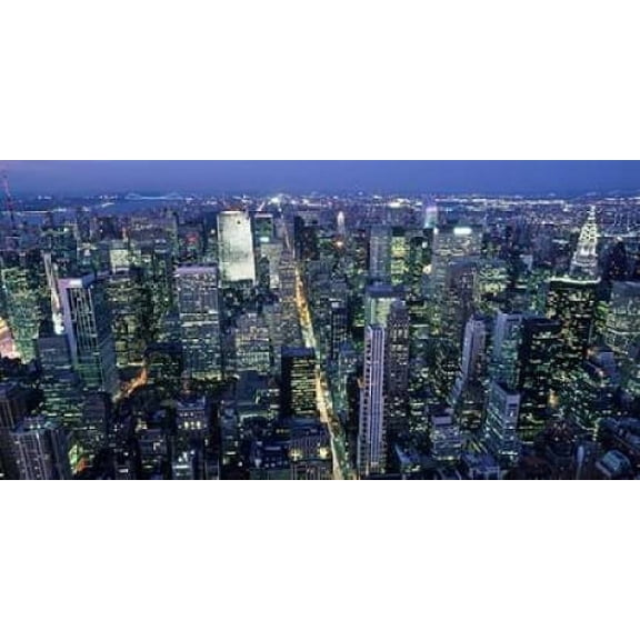 Fifth avenue and Midtown Manhattan NYC Canvas Art - Michel Setboun (10 x 20)