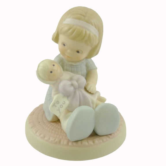 Figurines Wrapped In Love And Happiness Resin Memories Yesterday 602930