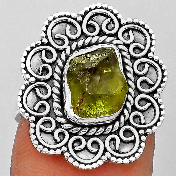 Filigree - Natural Peridot Rough 925 Sterling Silver Ring s.7 Jewelry R-1337 SDR194396
