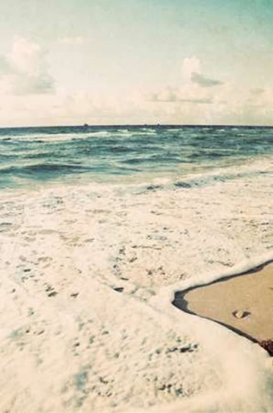 Filtered Beach Photo II Canvas Art - Gail Peck (12 x 18)