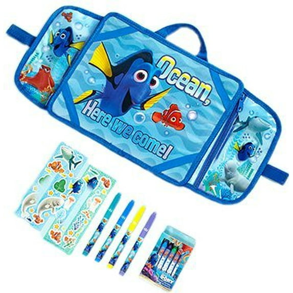 Finding Dory Travel Desk 1287 In X 1012 In (327 Cm X 257 Cm)