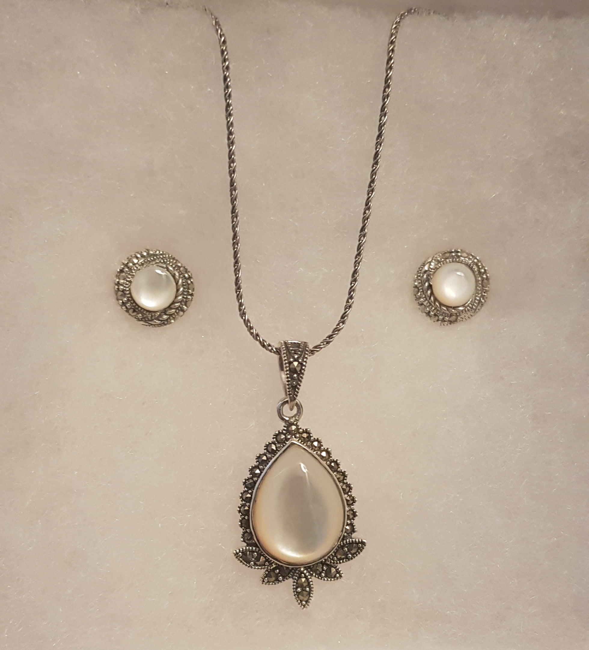 Long Layered Pearl Necklace & Earring Set For Women - 59 Inch Fake Pearl Beads, Costume Jewelry Gift For Mom