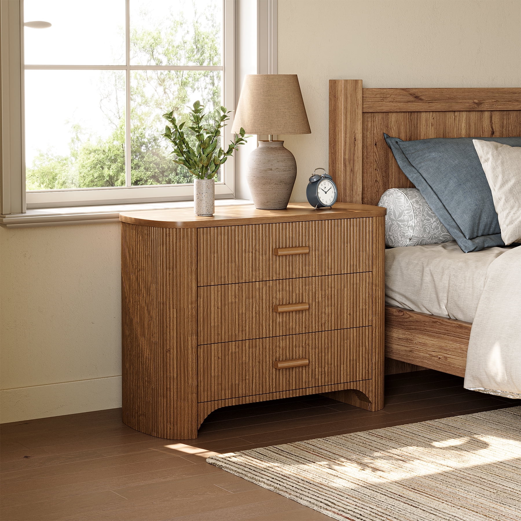 Finmind 31.5" Wide Fluted Nightstands, Oversized 3-Drawer Night Stand, Large Bedside End Table for Bedroom, Living Room