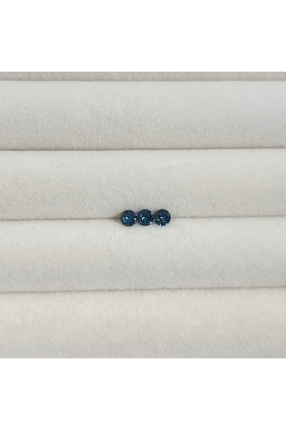 20G Threaded Flat Back EarringsHypoallergenic Flat Back Stud Earrings Surgical titanium steel Cubic Zirconia Tiny Earrings Cartilage Earring CZ Earrings 4mmBlue E